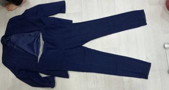 Два комплекта костюмов, новые и почти новые, Турция