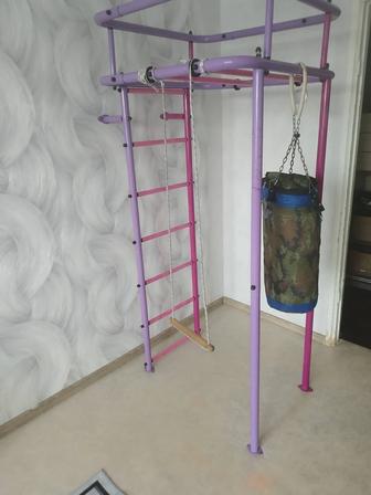 Детская стенка, турник