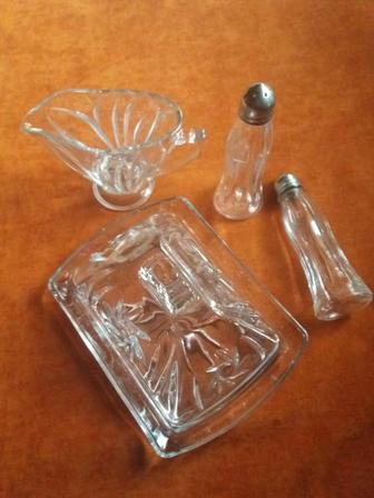 Вспомогательный набор столовой посуды плюс бонус