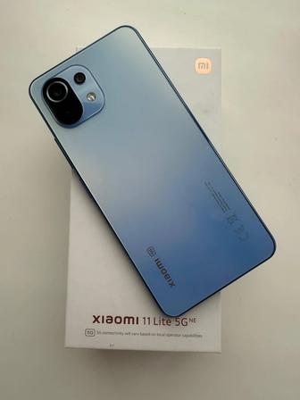 Продам Xiaomi Mi 11 Lite 5G NE 8/128 GB