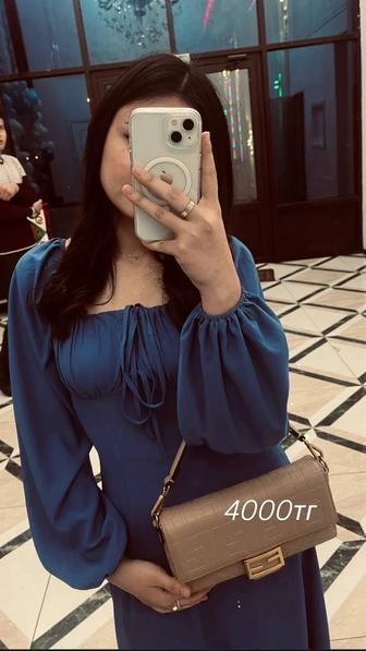 Платье