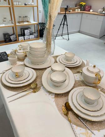 Чайно-столовый сервиз на 12 персон