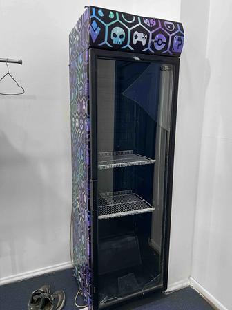 Витринный холодильник