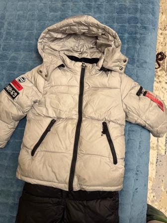 Продам зимний комбинезон на мальчика