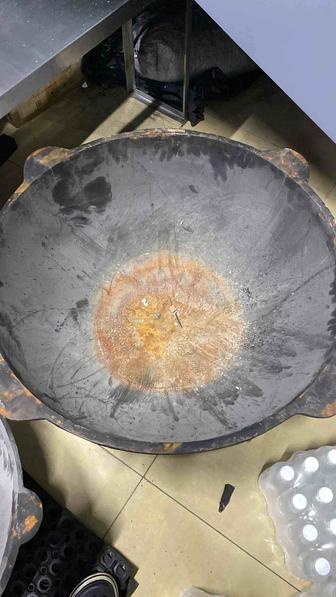 Продам чугунные казаны