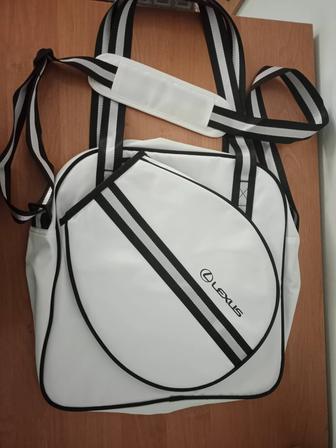 Продам сумку теннисиста, 50см на 50см, новая, 20000-тг