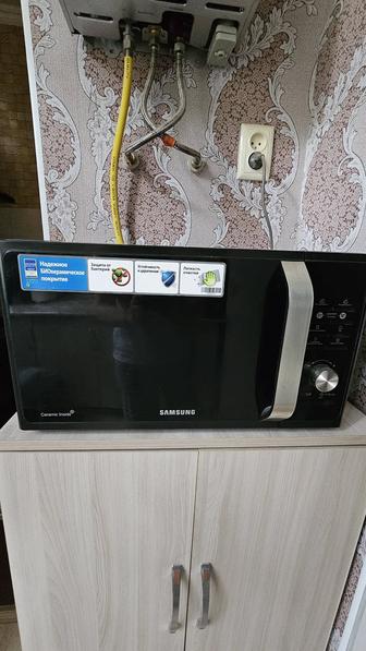 Микроволновка Samsung