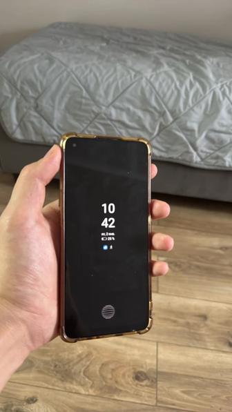 Продам телефон