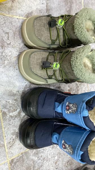 2 пары детской обуви