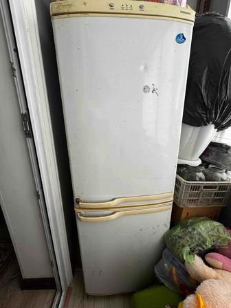 Холодильник