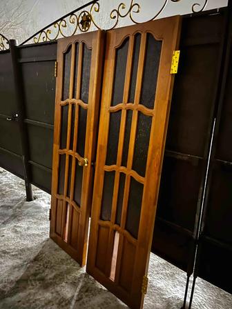 Межкомнатные двери из натурального дерева