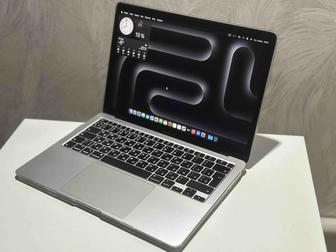Продам MacBook Air i3 2020