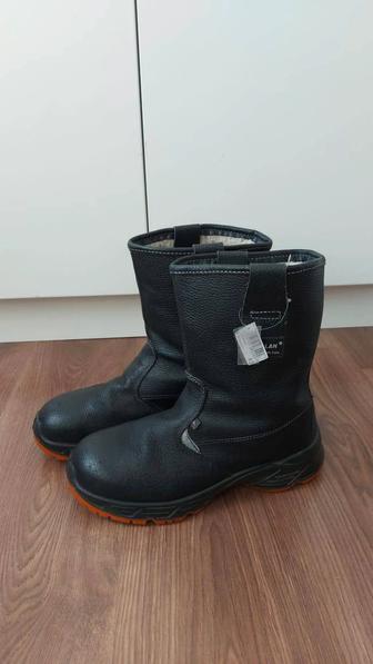 Продам новые кирзовые сапоги 43 размер. Утепленные