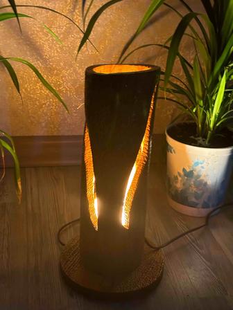 Светильник из натурального дерева