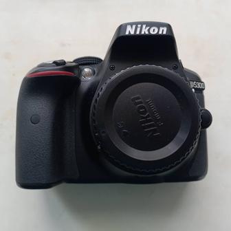 Продам Nikon D5300 новый