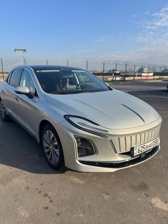 Аренда электромобилей Hongqi E-QM5