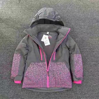 Горнолыжная детская куртка 134 см