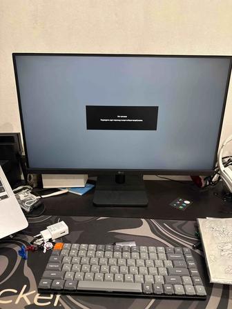 Продам Монитор 27 дюймов LG 27MP400 черный