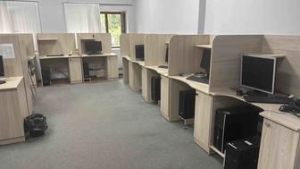 Продам офисные столы и стулья