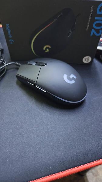 Игровая мышь Logitech G102 LIGHTSYNC с RGB подсветкой