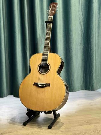 Акустическая Гитара