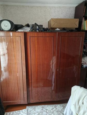 Продам шкаф