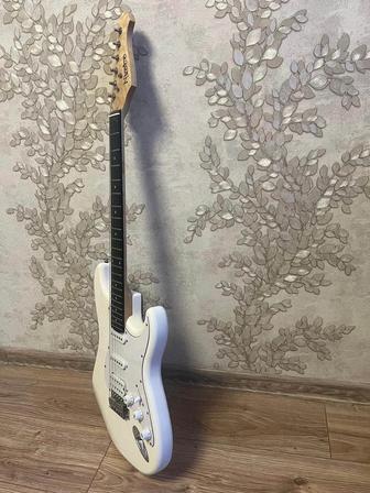 Продаю гитару Rockdale RD155WH