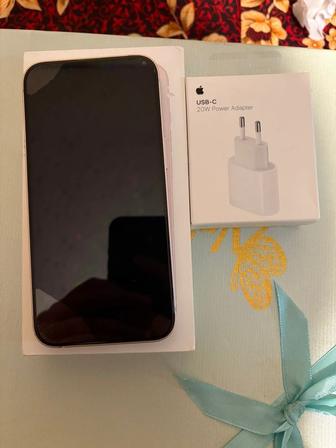 Продам Apple iPhone 13 128 ГБ
