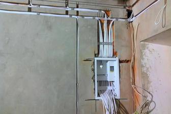 Электромонтажные и сантехнические работы