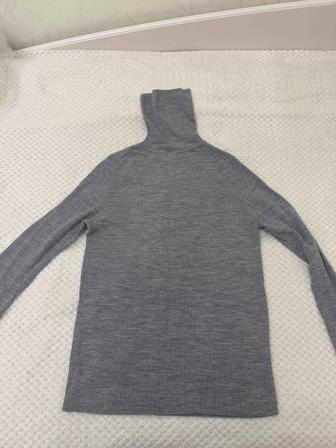 Водолазки в рубчик Юникло