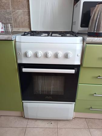 Продам газовую плиту