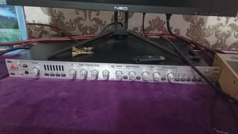 Для студийного микрофона