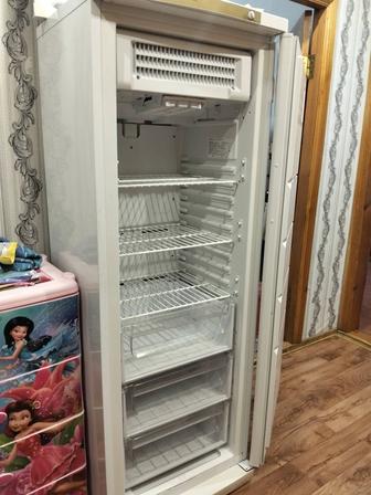 Продам морозильник