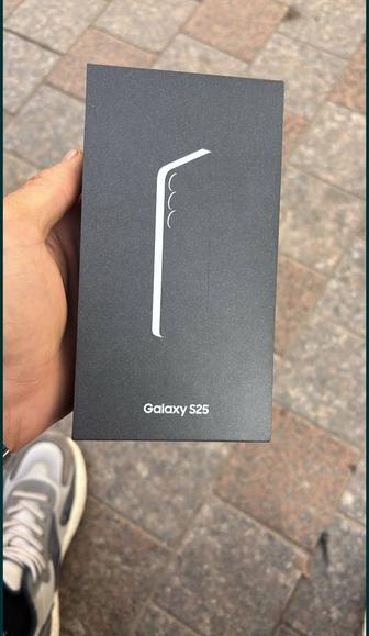 Самсунг S25 256gb