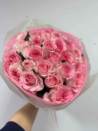 Продам цветы свежий букет 25 роз