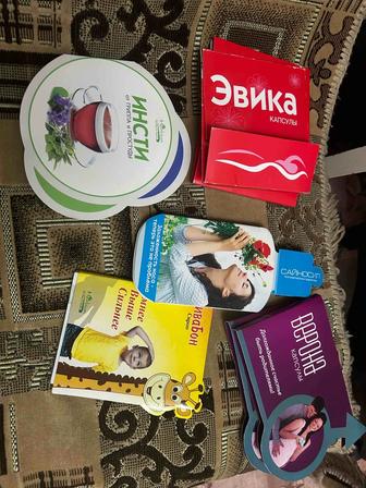 Блокноты и ручки