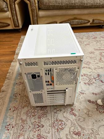 Продаю компютер с монитором новый со всеми коробками (если надо)