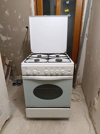 Продам газовую плиту