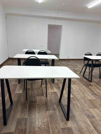 Столы и стулья