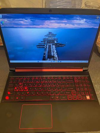 Продам срочно ноутбук