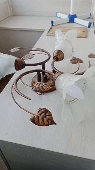 Люстра в отличном состоянии