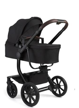 Продам коляску 3в1