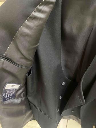 Продам костюмы