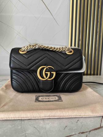 Продам сумку Gucci