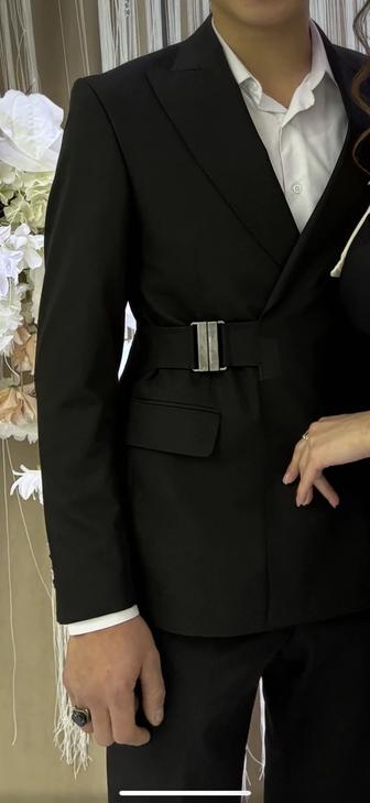 Костюм мужской