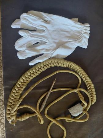 Продам офицерские перчатки и аксельбант