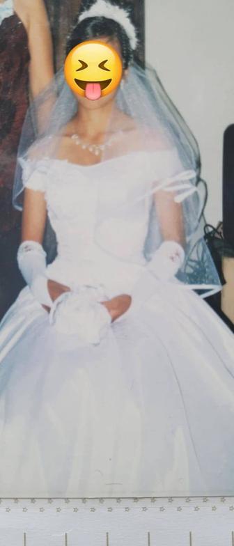 Свадебное платье