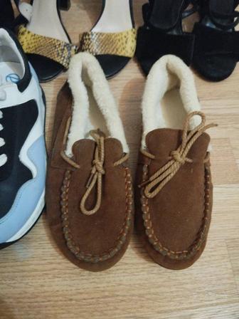 Продам кроссовки