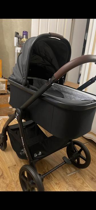 Коляска Tomix