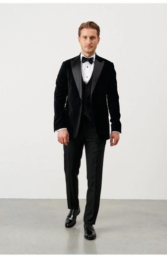 Прокат смокингов